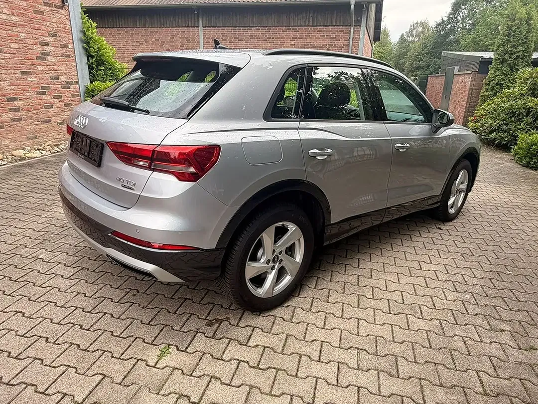 Audi Q3 - Thumbnail 6