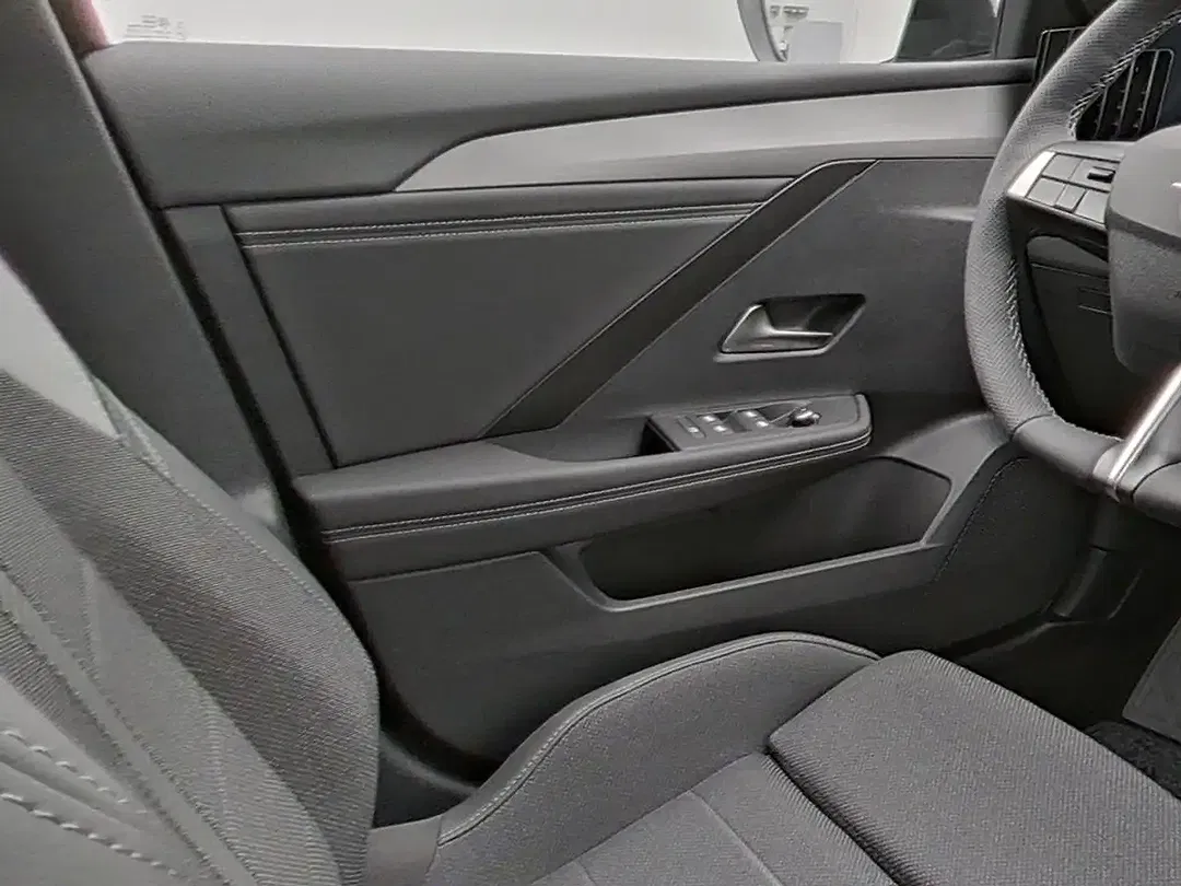 Opel Astra - Thumbnail 11