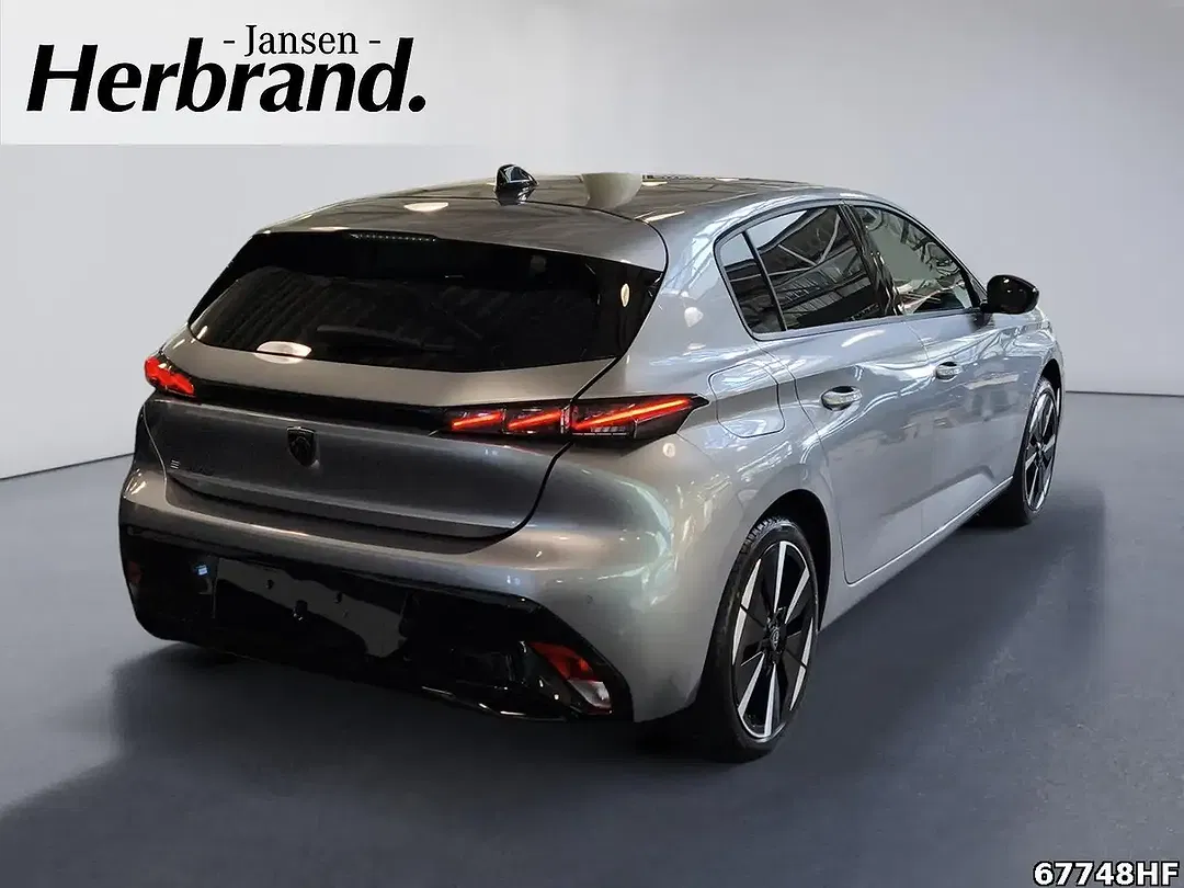 Peugeot 308 - Thumbnail 4
