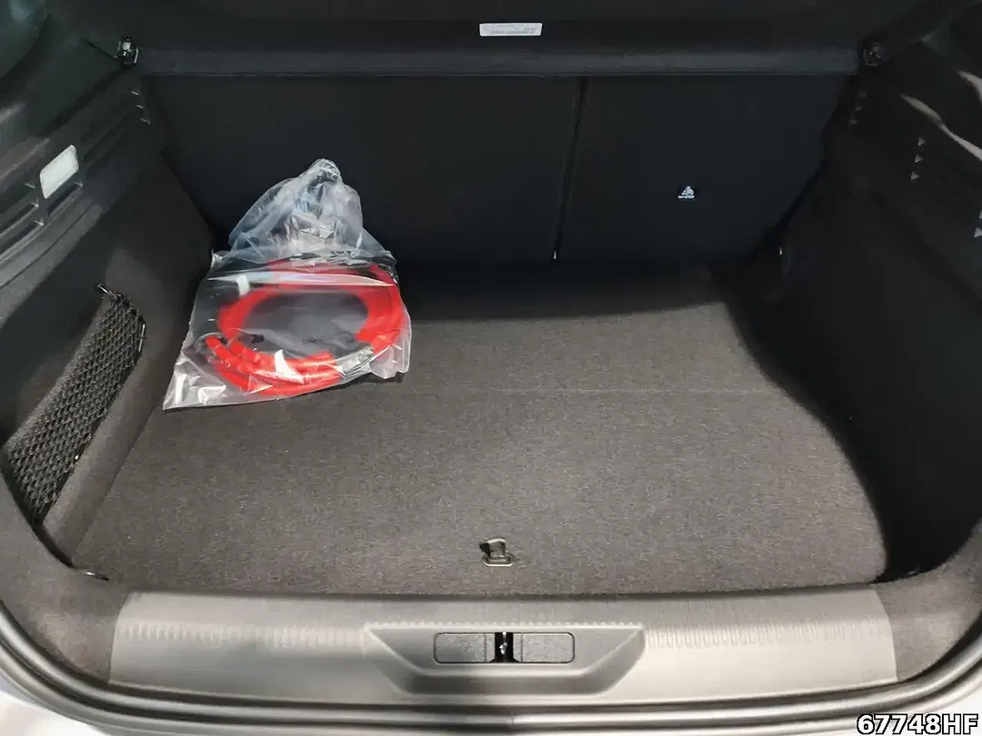 Peugeot 308 - Thumbnail 6
