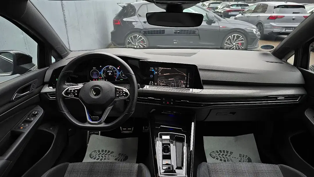 Volkswagen Golf - Thumbnail 5