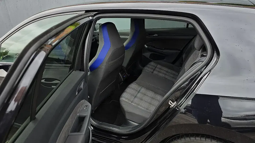 Volkswagen Golf - Thumbnail 9