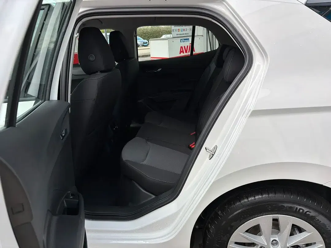 Skoda Fabia - Thumbnail 11
