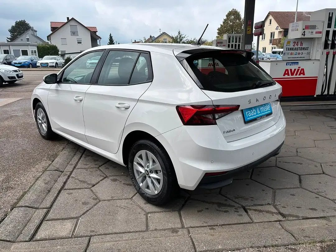 Skoda Fabia - Thumbnail 4