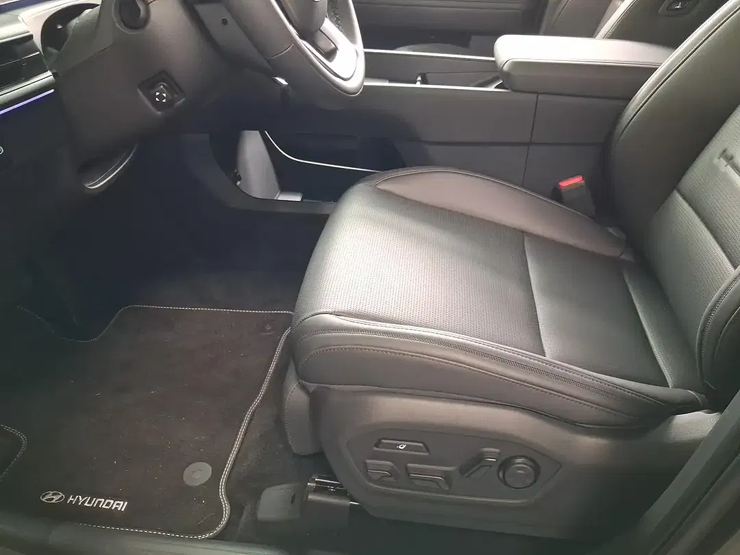 Hyundai SANTA FE - Thumbnail 10