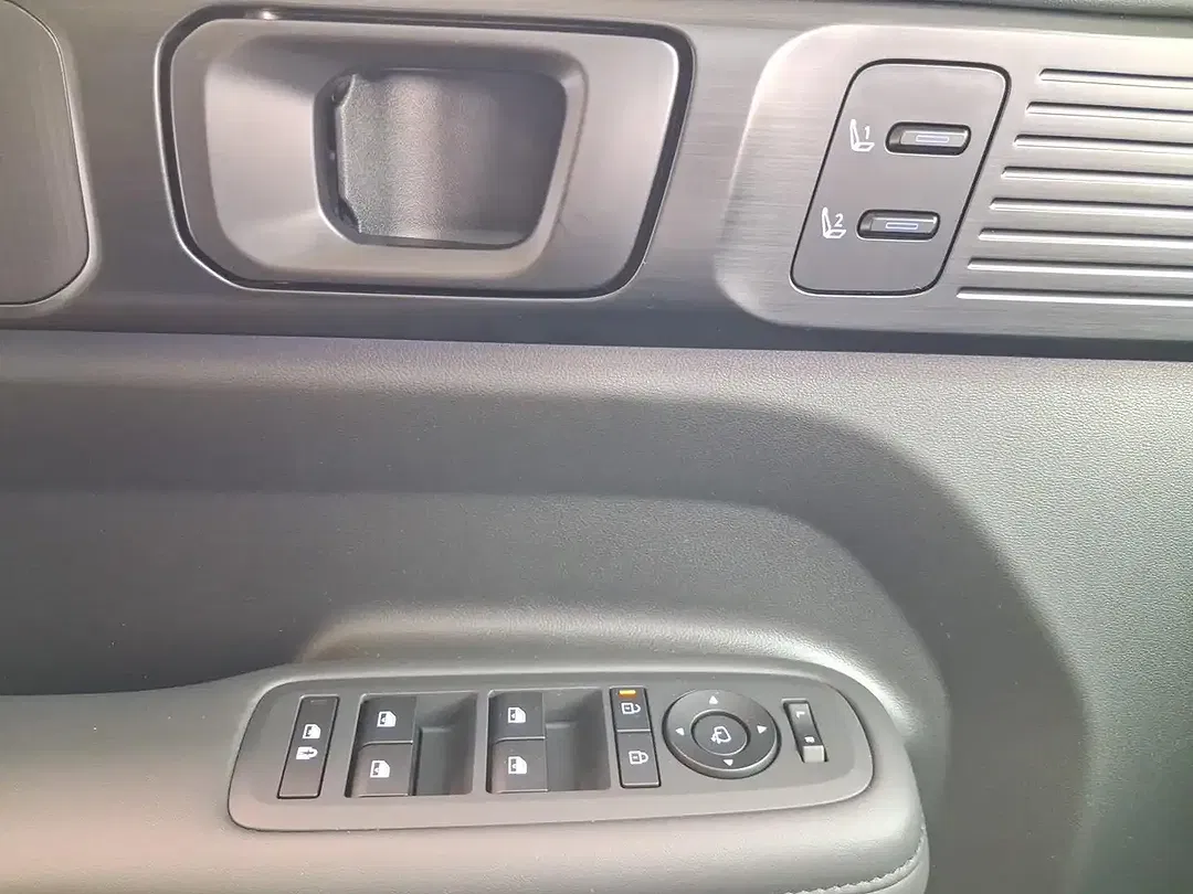 Hyundai SANTA FE - Thumbnail 14