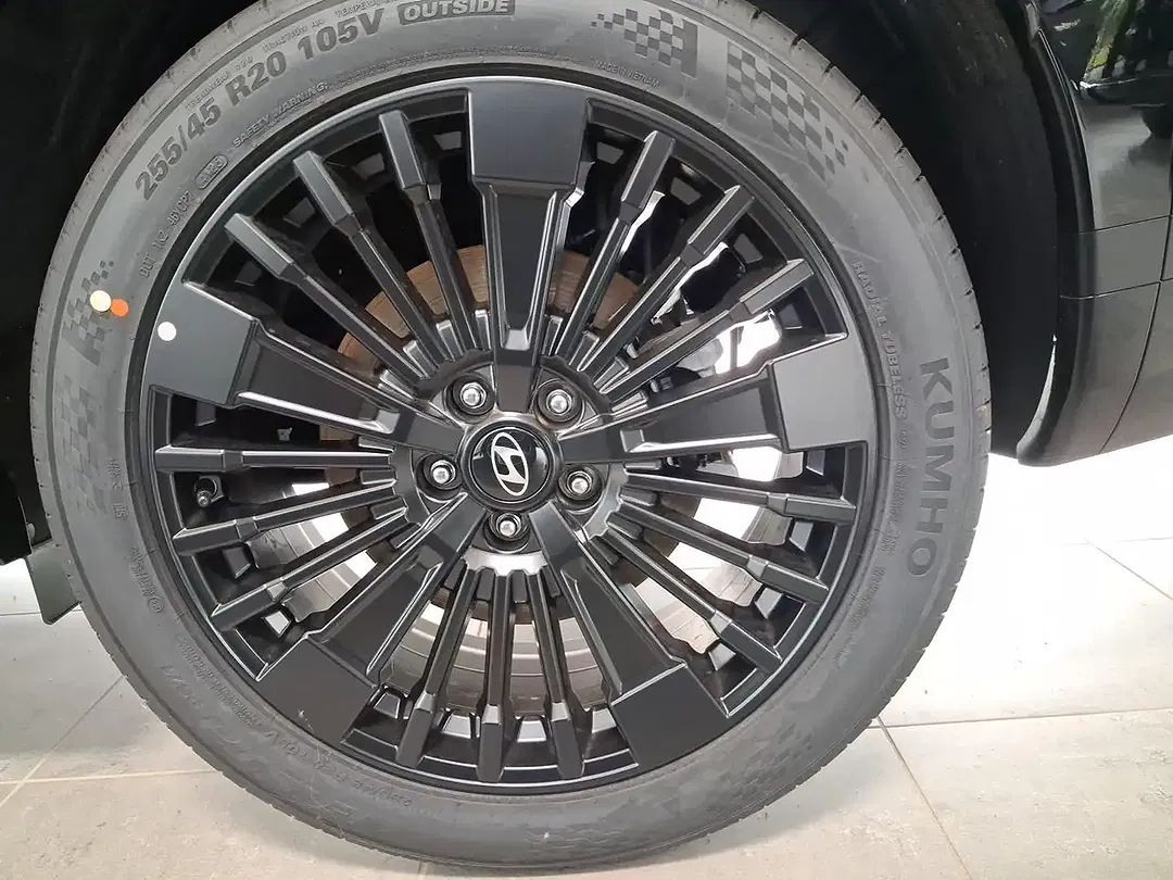 Hyundai SANTA FE - Thumbnail 7