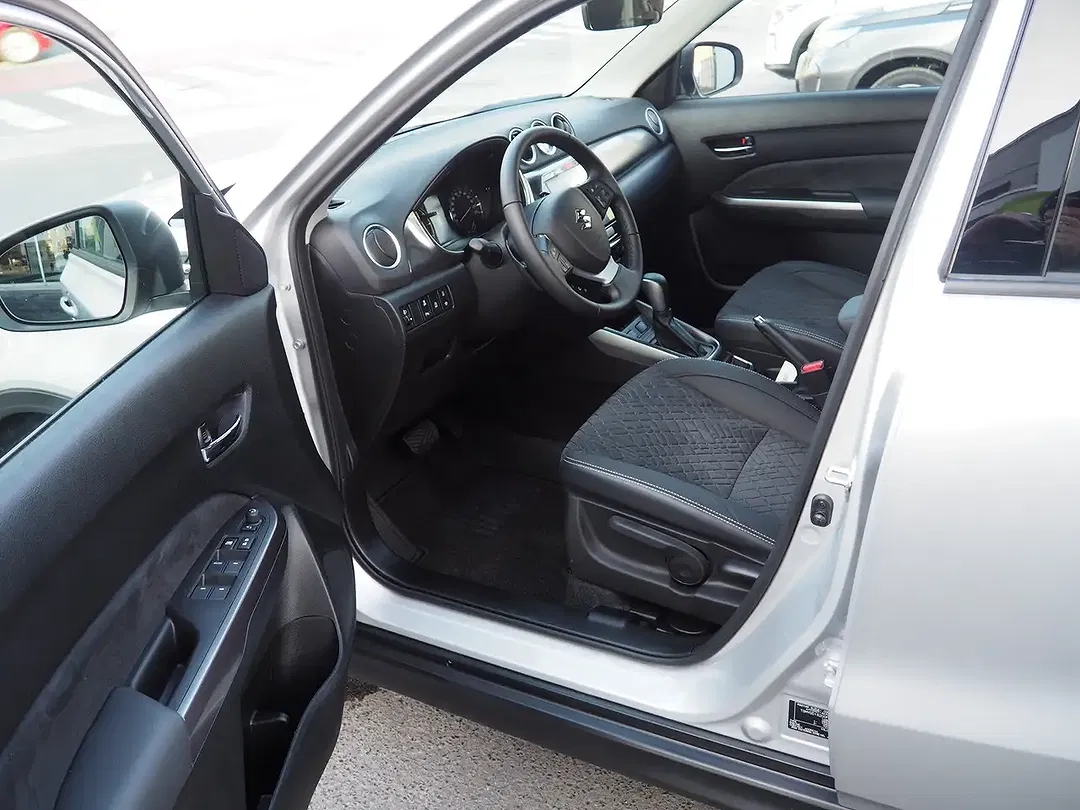 Suzuki Vitara - Thumbnail 9