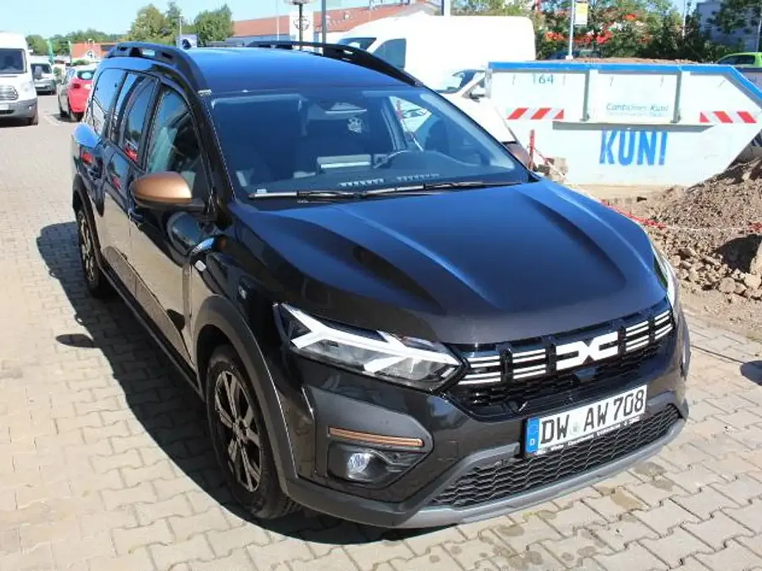 Dacia Jogger - Thumbnail 1