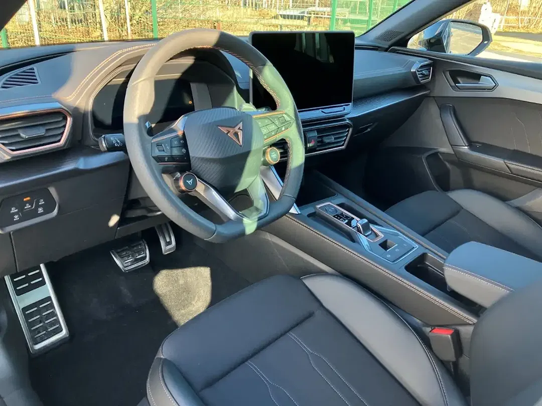CUPRA Leon - Thumbnail 10