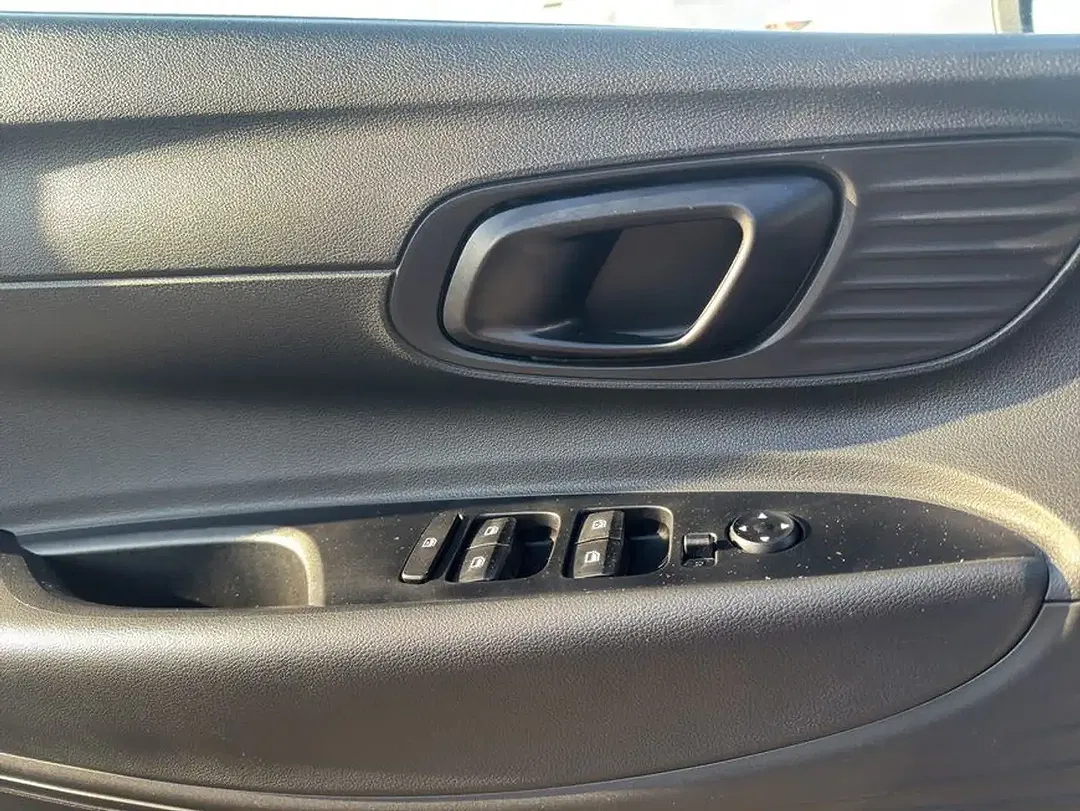 Hyundai i20 - Thumbnail 13
