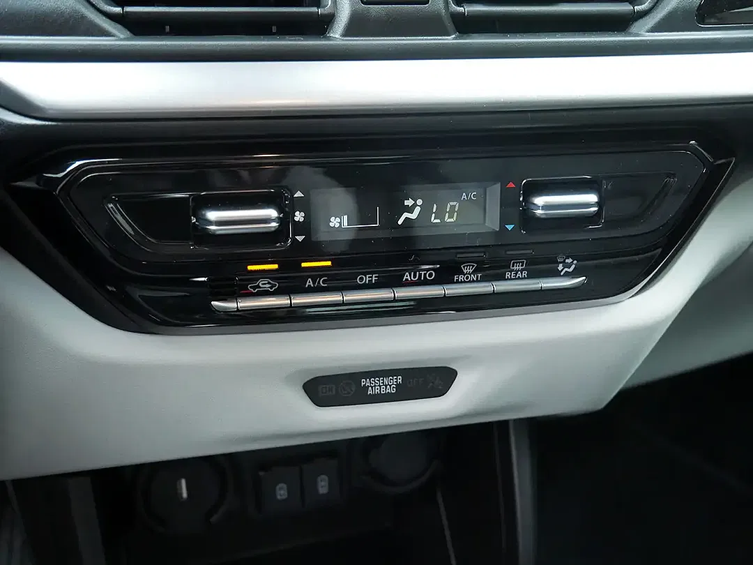 Suzuki Swift - Thumbnail 15