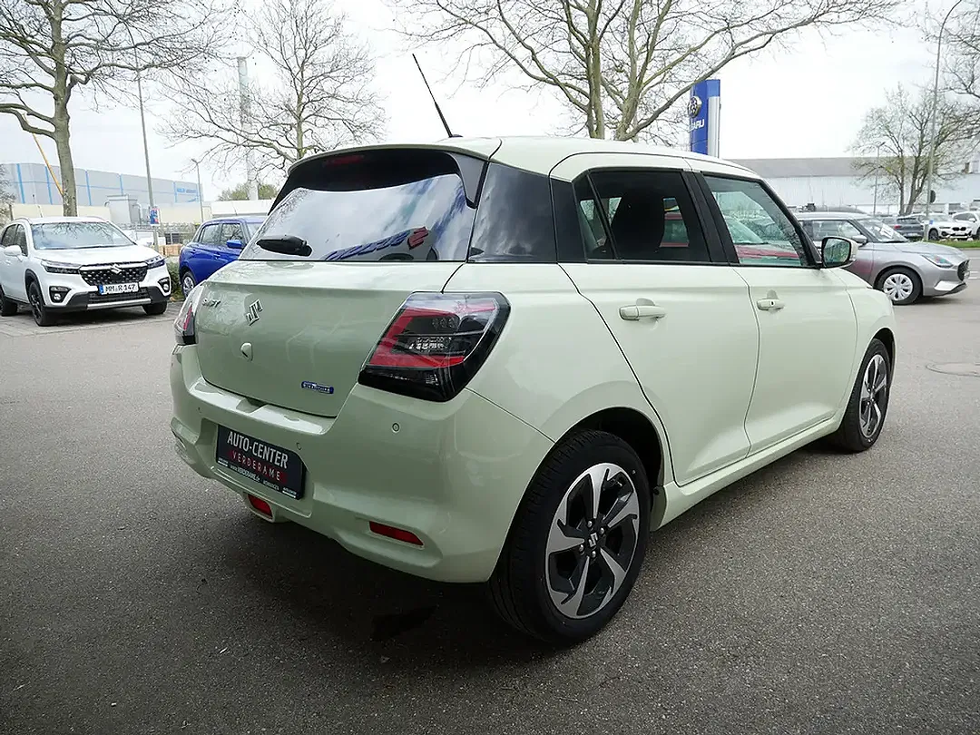 Suzuki Swift - Thumbnail 5