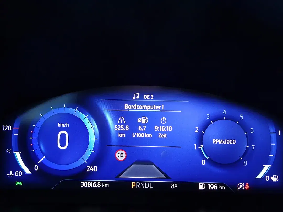 Ford Focus - Thumbnail 10