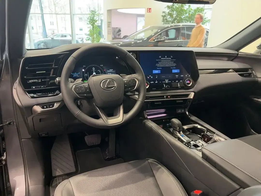 Lexus RX 450h - Thumbnail 10