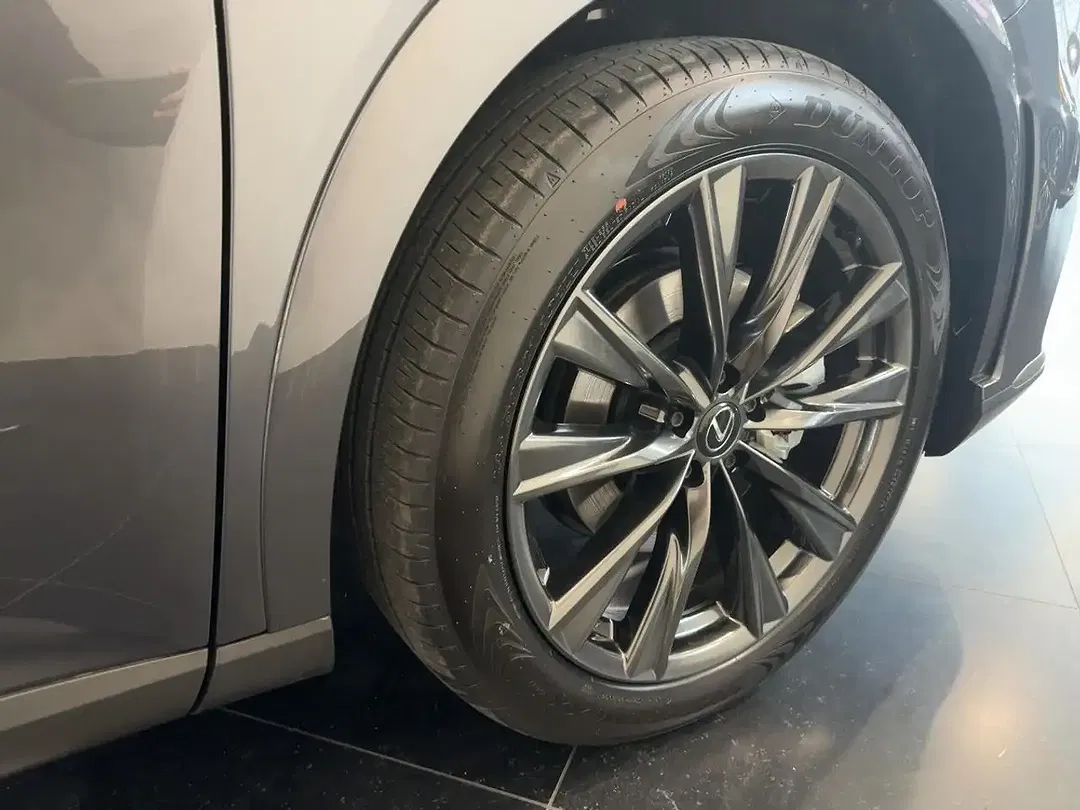 Lexus RX 450h - Thumbnail 6