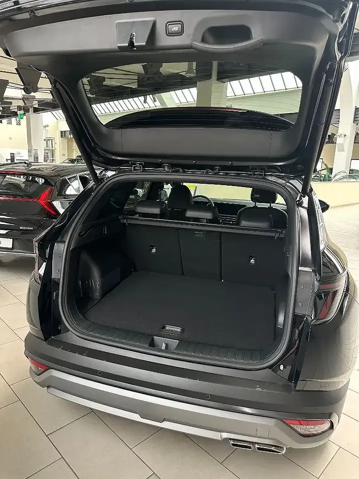 Hyundai TUCSON - Thumbnail 3