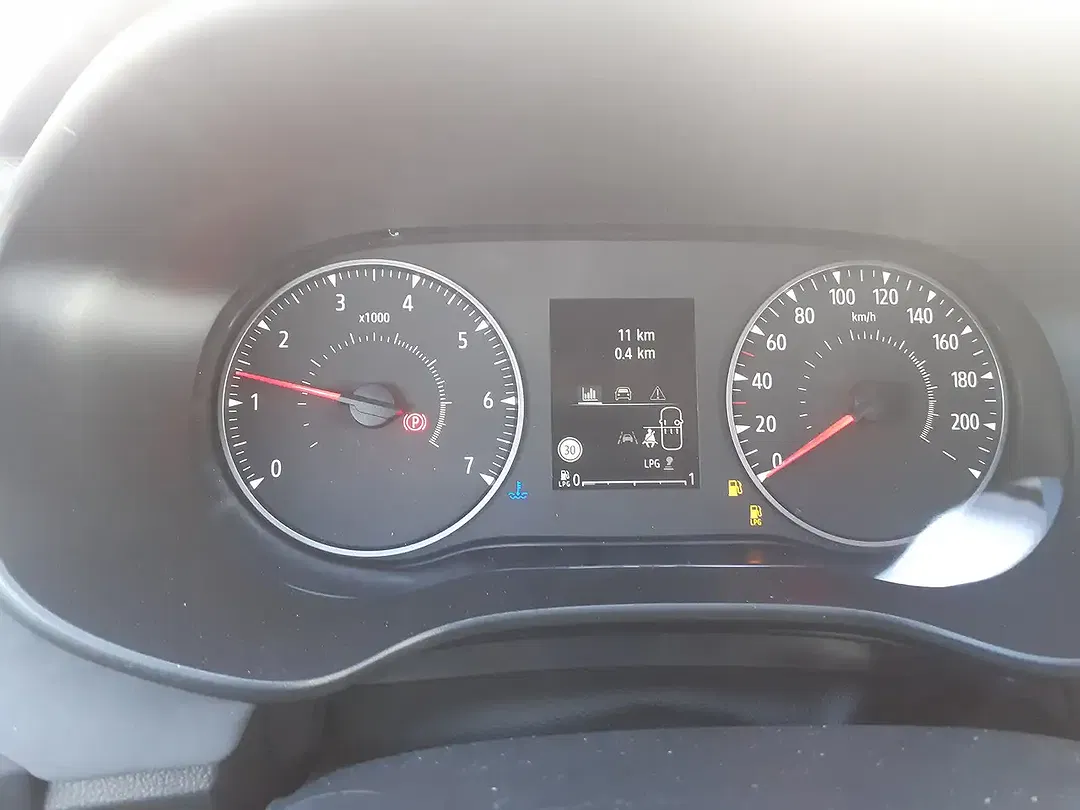 Dacia Sandero - Thumbnail 14