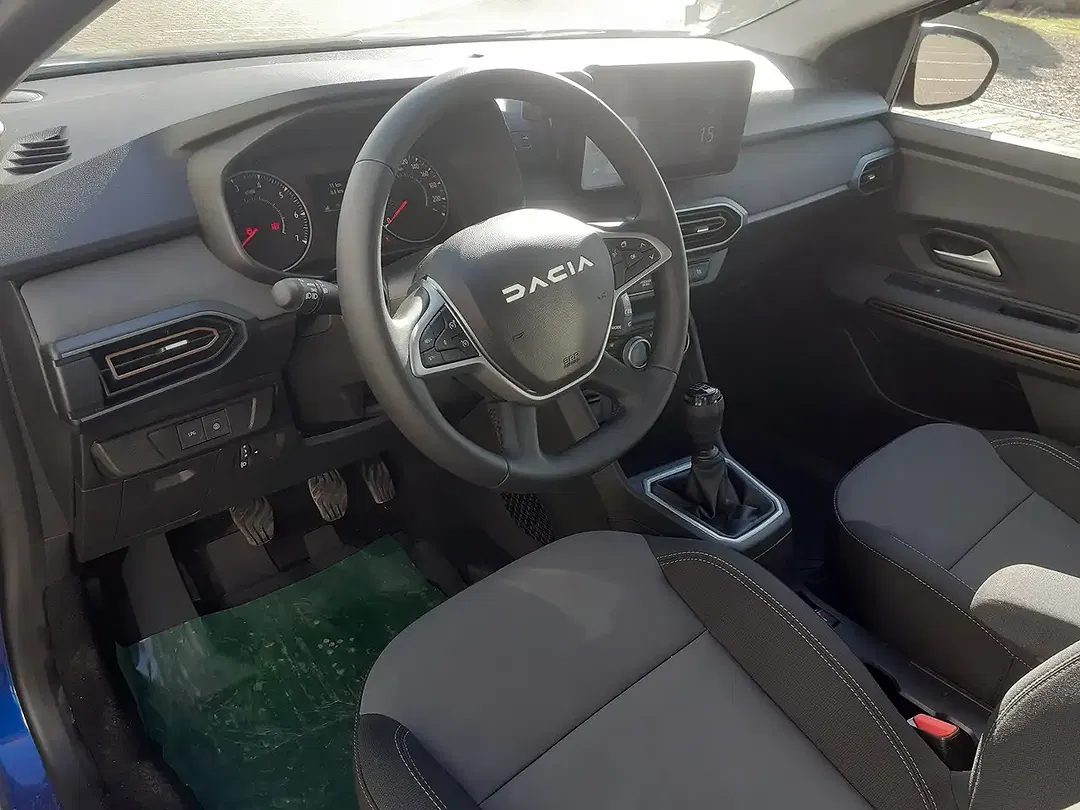 Dacia Sandero - Thumbnail 7