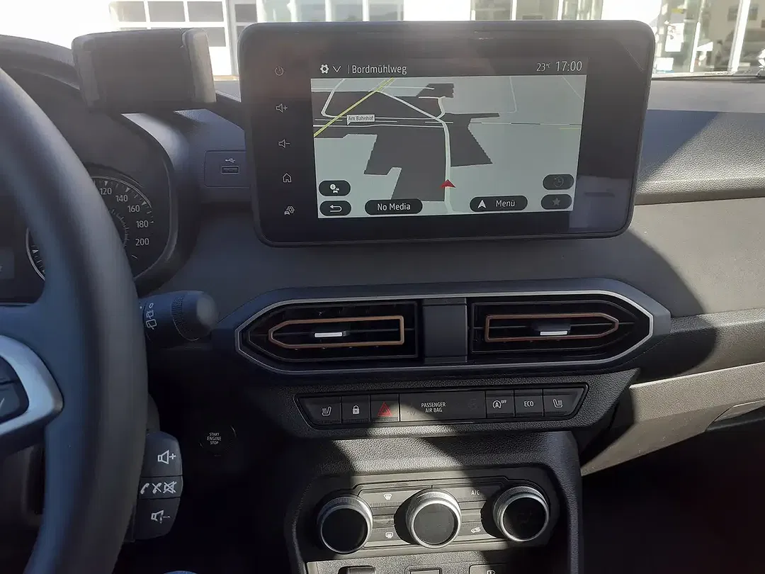 Dacia Sandero - Thumbnail 9