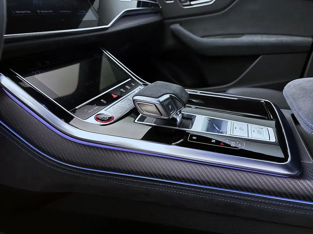 Audi RS Q8 - Thumbnail 15