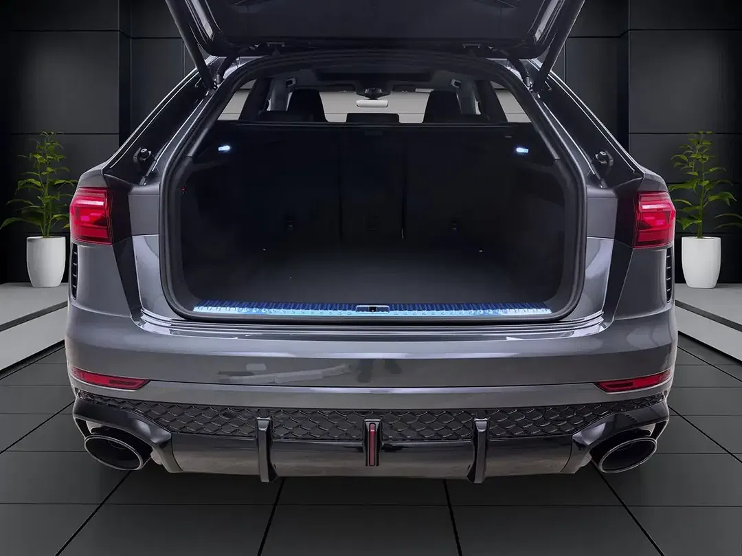 Audi RS Q8 - Thumbnail 5