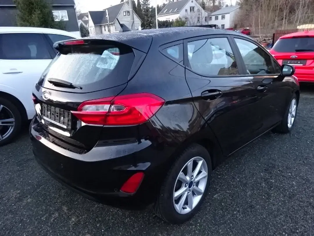 Ford Fiesta - Thumbnail 4