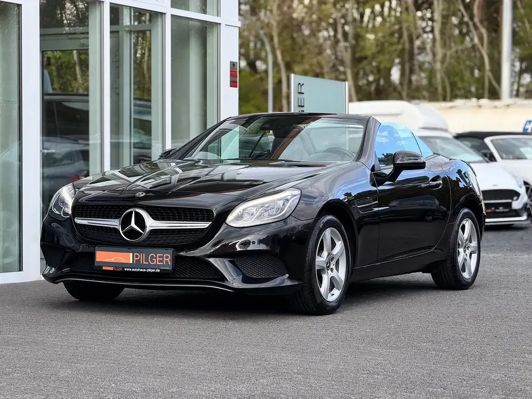 Mercedes-Benz SLC 200 - Thumbnail 8