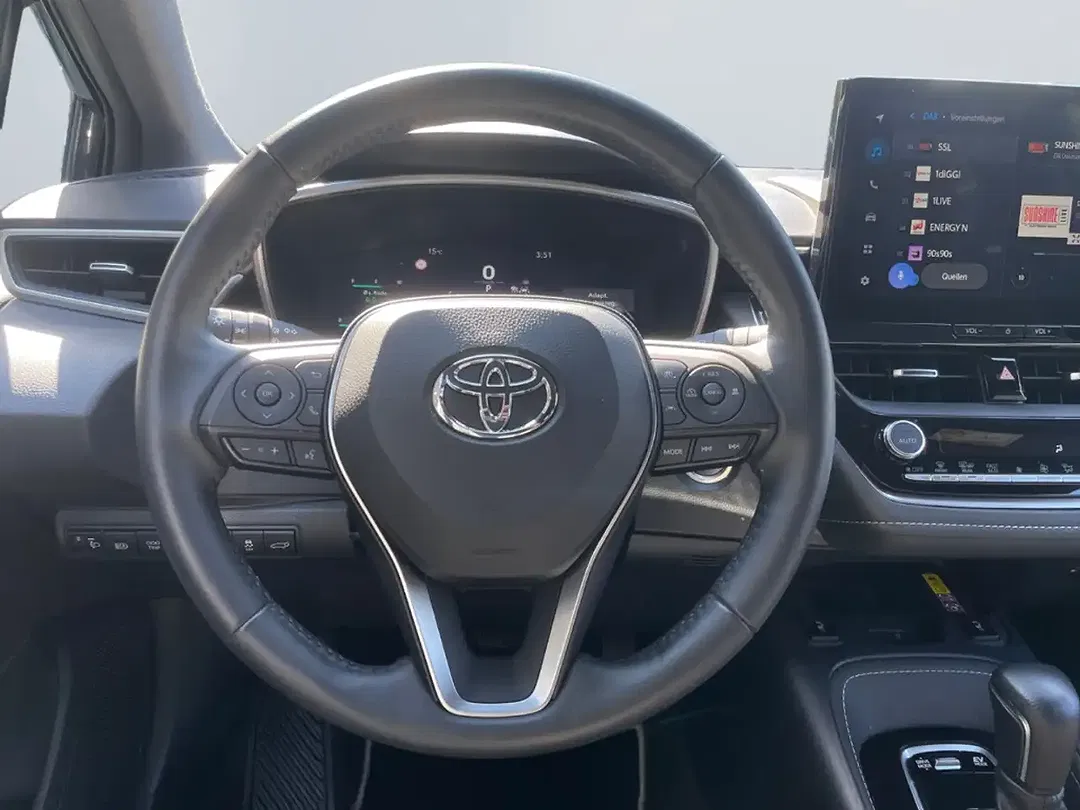 Toyota Corolla - Thumbnail 11