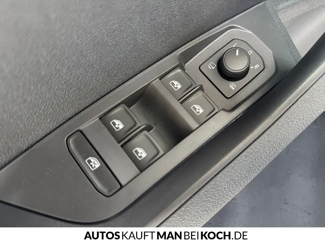Skoda Karoq - Thumbnail 12