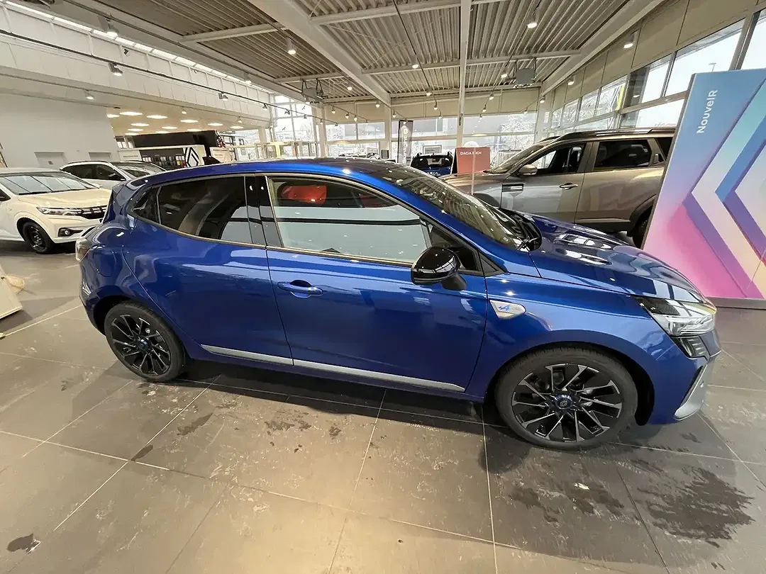 Renault Clio - Thumbnail 4
