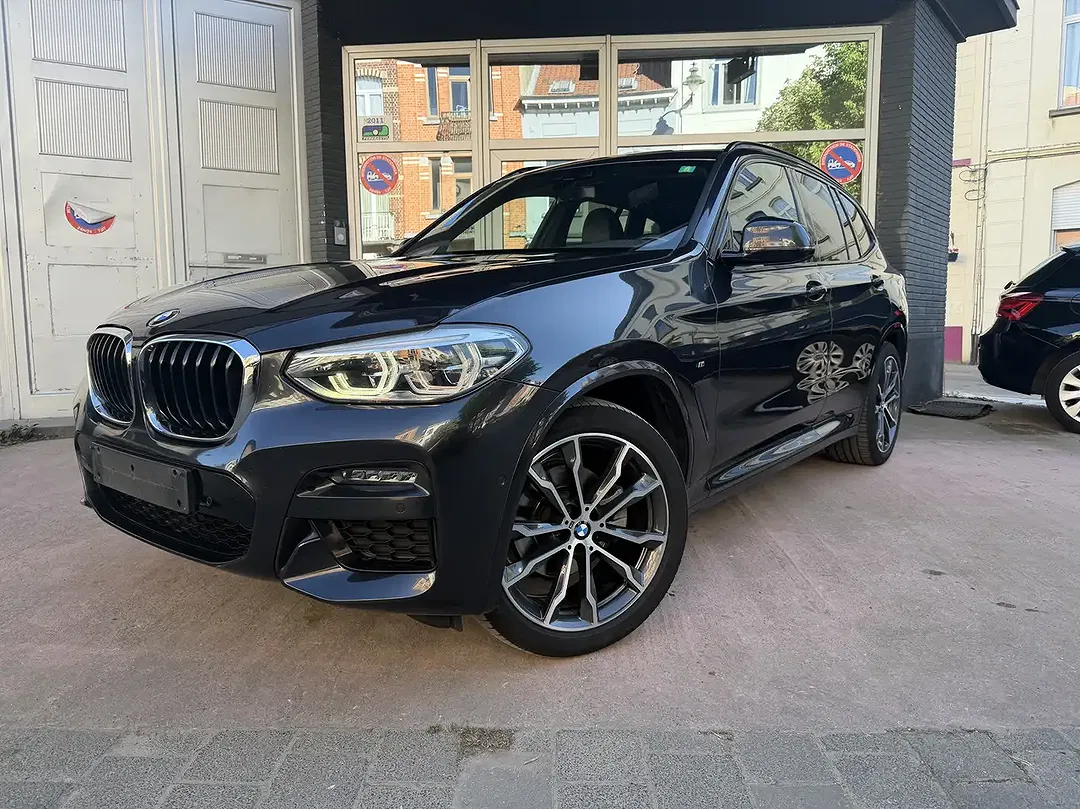 BMW X3 - Thumbnail 2