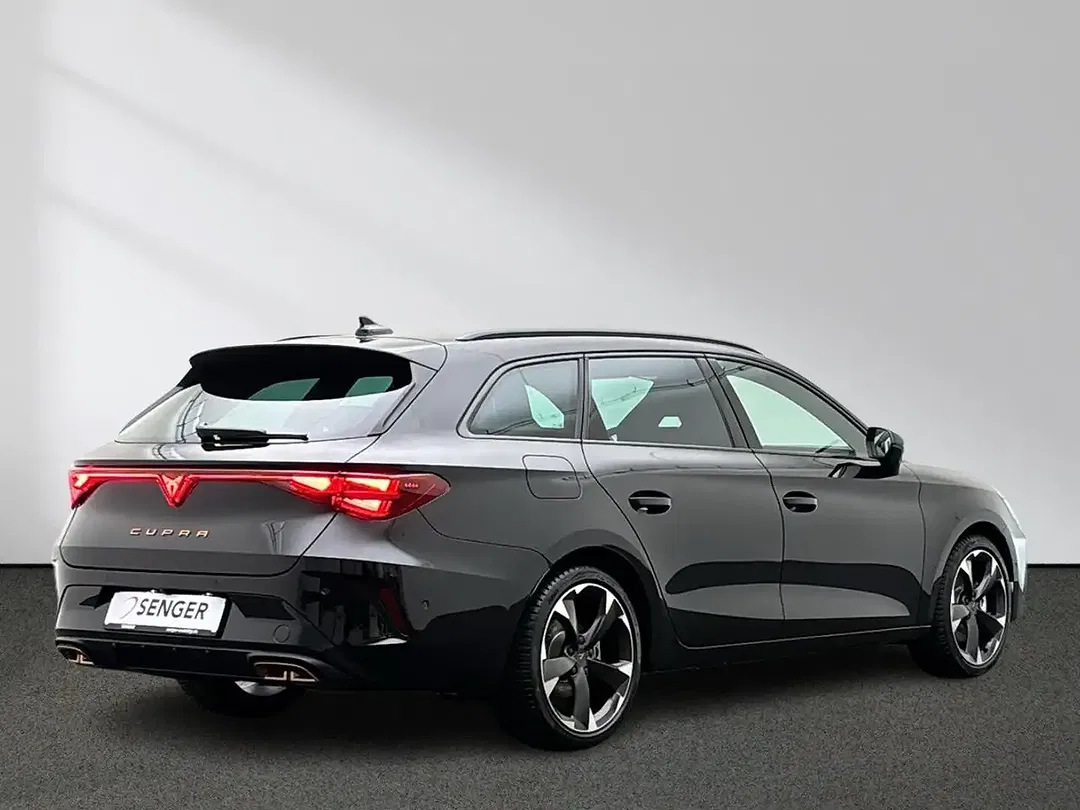 CUPRA Leon - Thumbnail 2