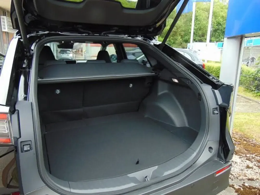 Subaru Solterra - Thumbnail 11