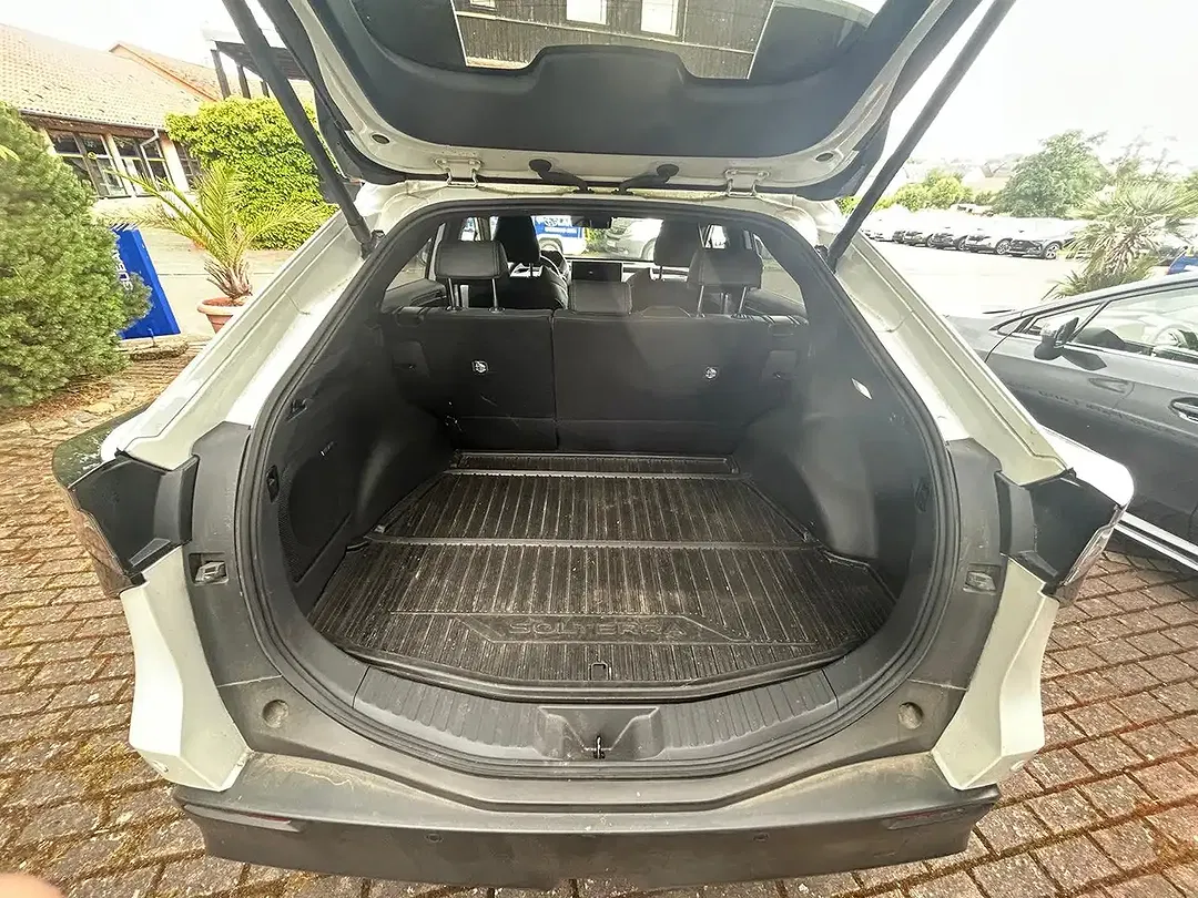 Subaru Solterra - Thumbnail 10