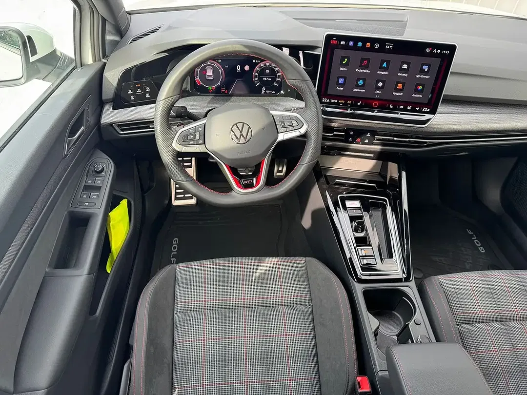 Volkswagen Golf GTI - Thumbnail 13