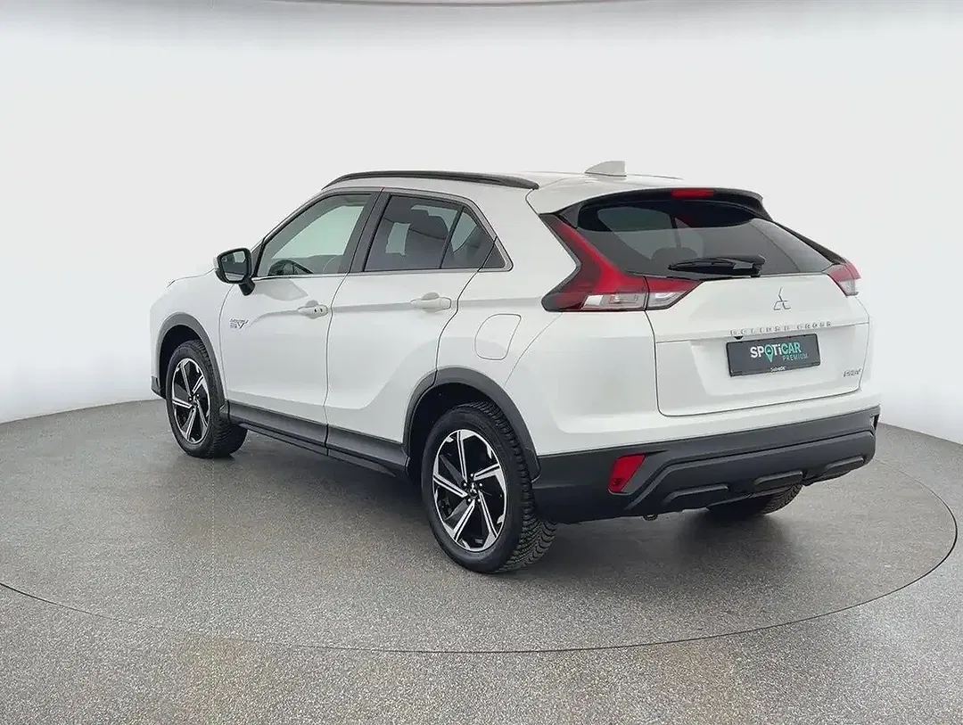 Mitsubishi Eclipse Cross - Thumbnail 5