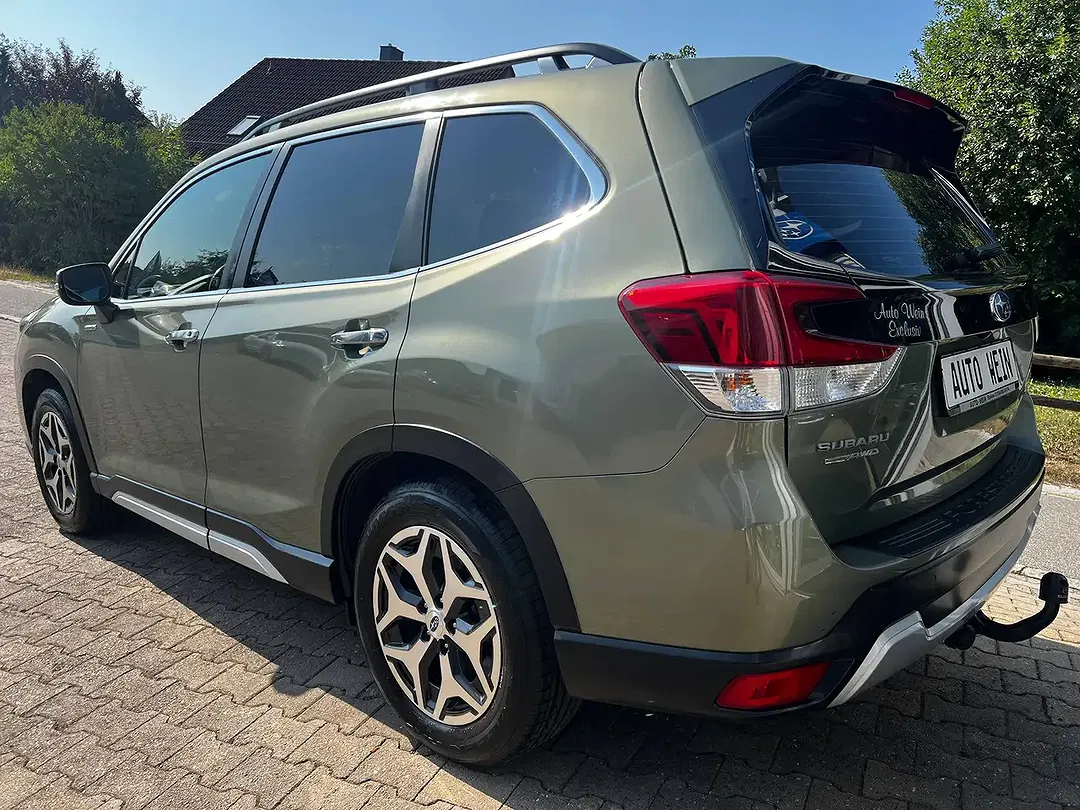 Subaru Forester - Thumbnail 2