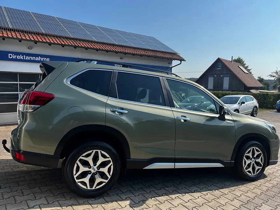 Subaru Forester - Thumbnail 4