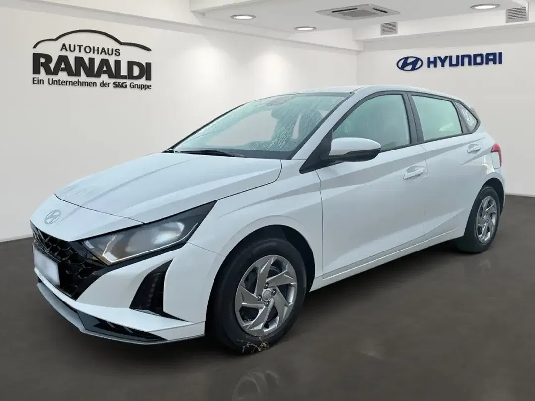 Hyundai i20 - Thumbnail 1