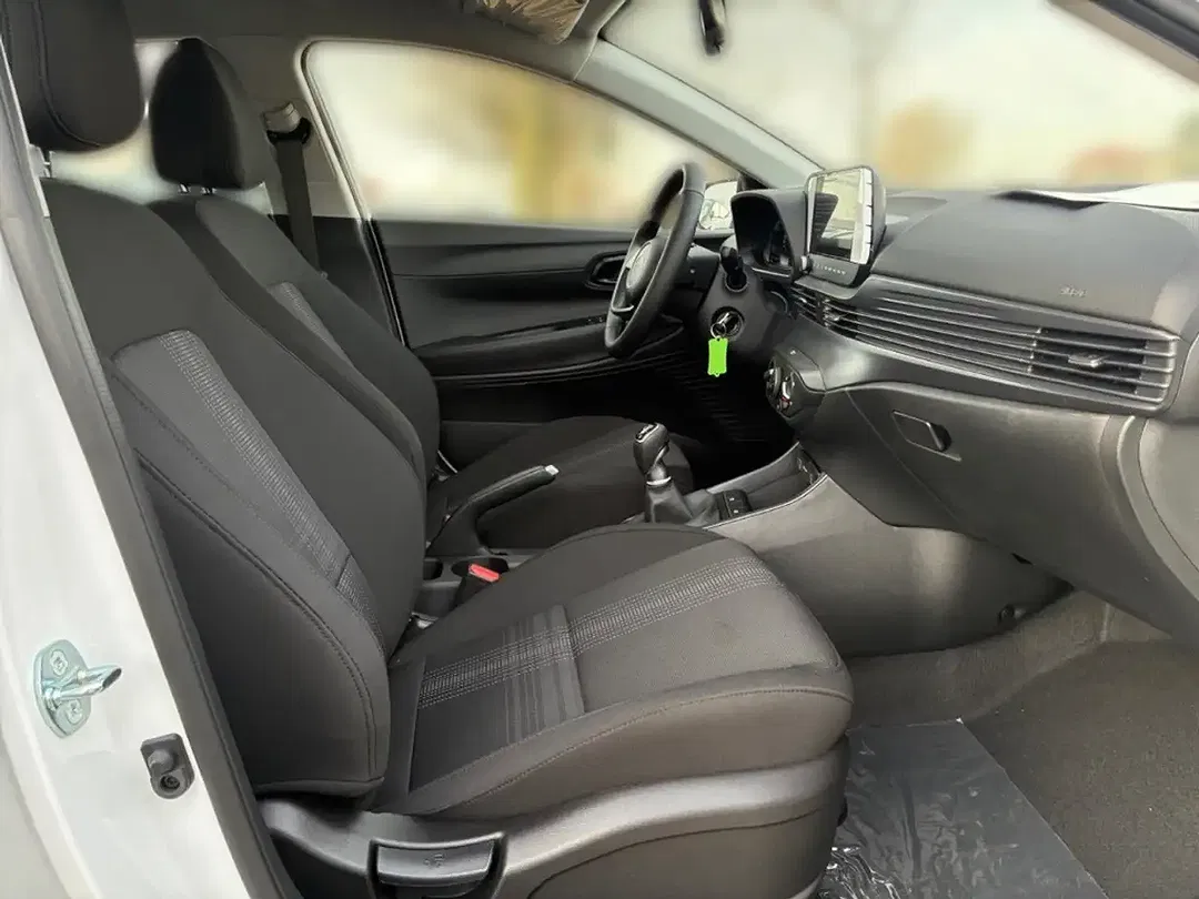 Hyundai i20 - Thumbnail 14