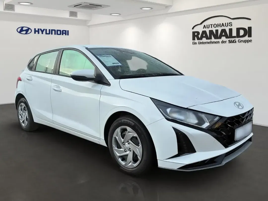 Hyundai i20 - Thumbnail 2
