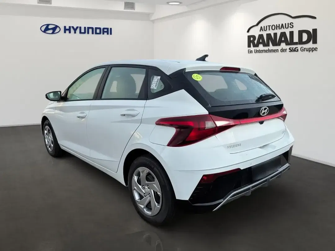 Hyundai i20 - Thumbnail 4