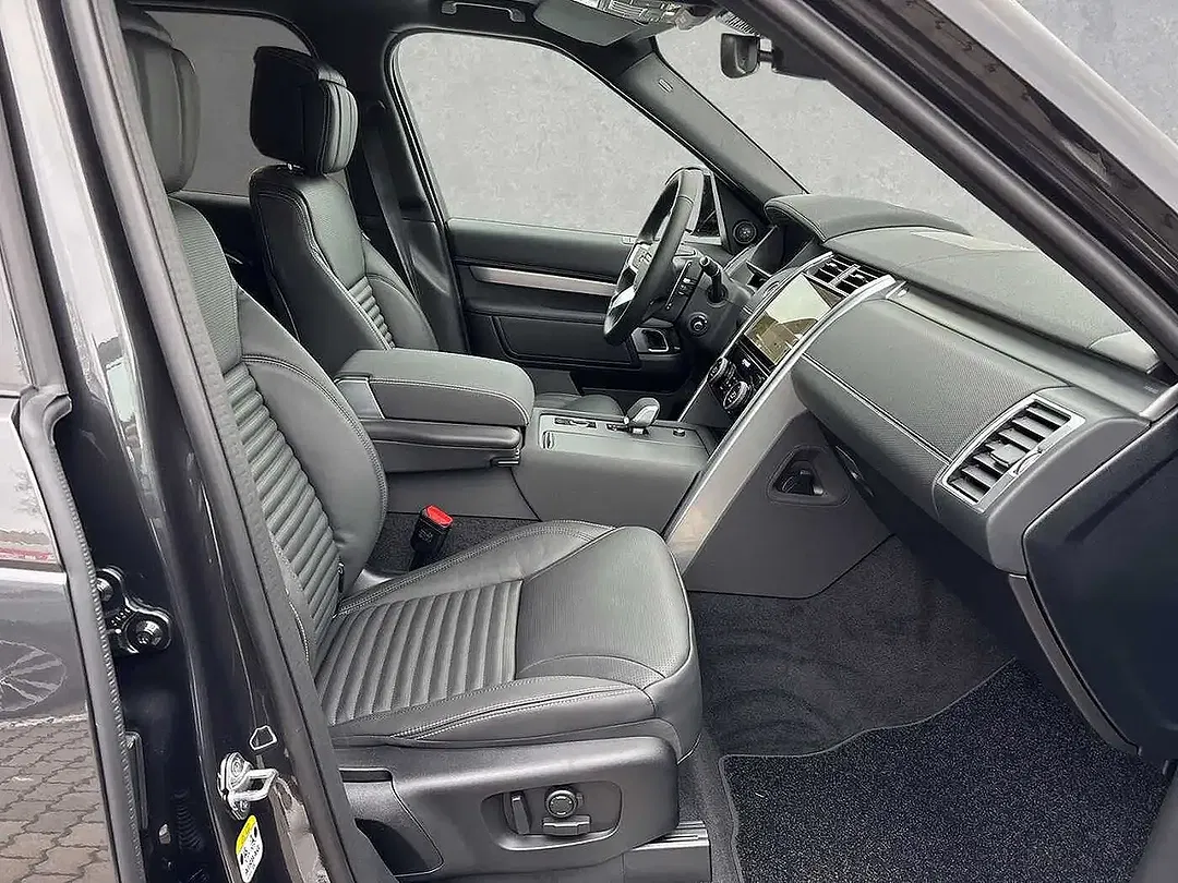 Land Rover Discovery - Thumbnail 3