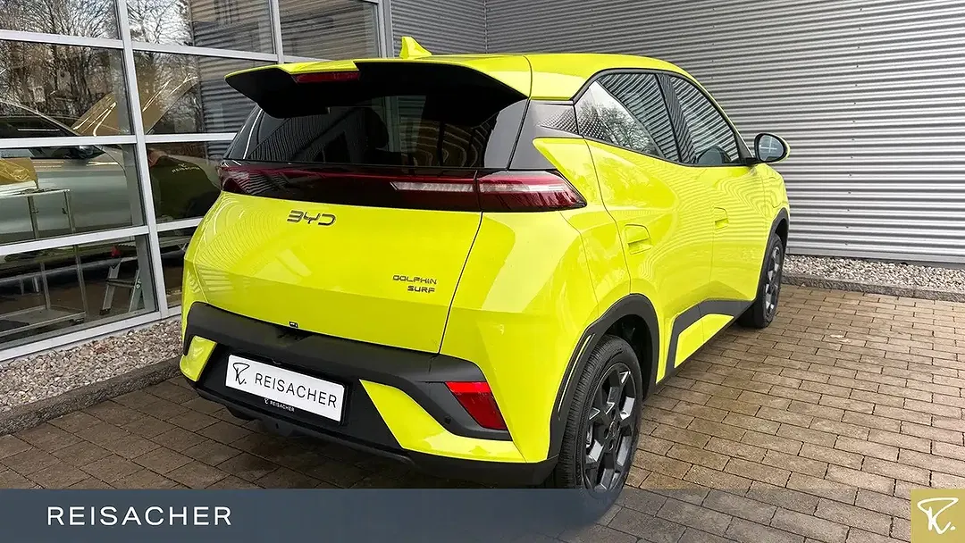 BYD Dolphin - Thumbnail 2