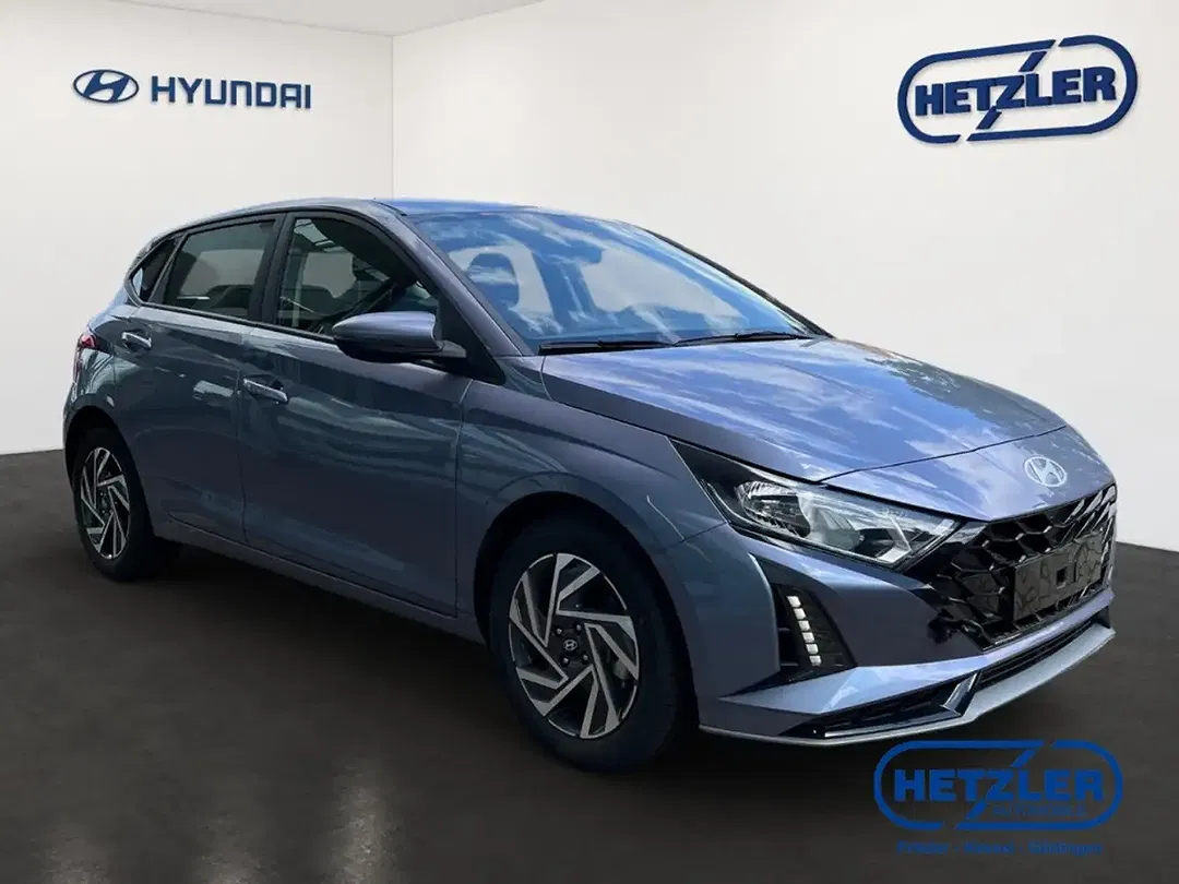 Hyundai i20 - Thumbnail 2