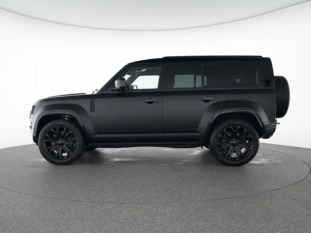 Land Rover Defender - Thumbnail 11