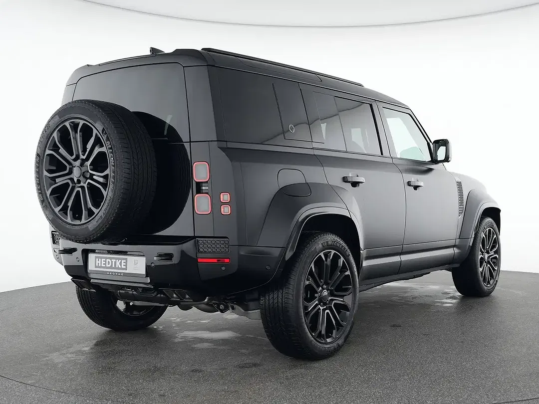 Land Rover Defender - Thumbnail 2