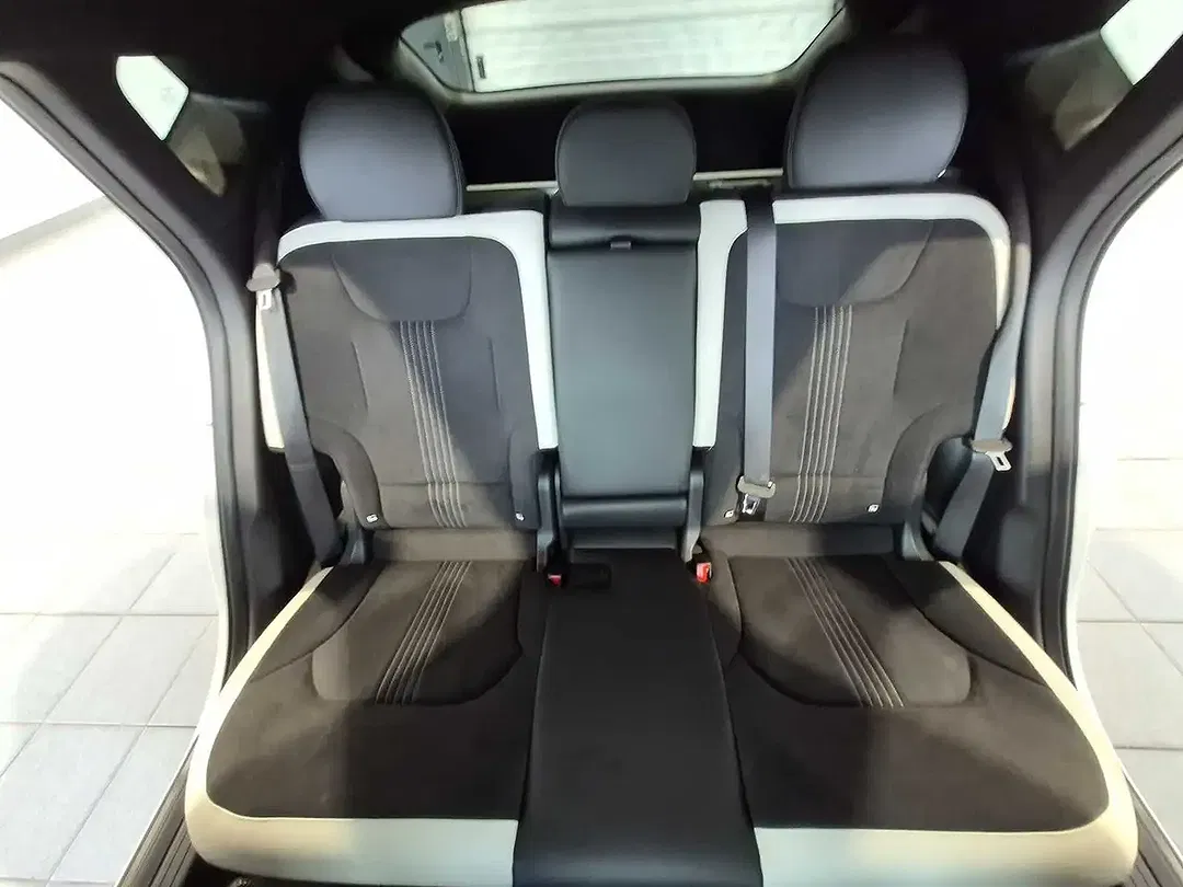 Kia EV6 - Thumbnail 14