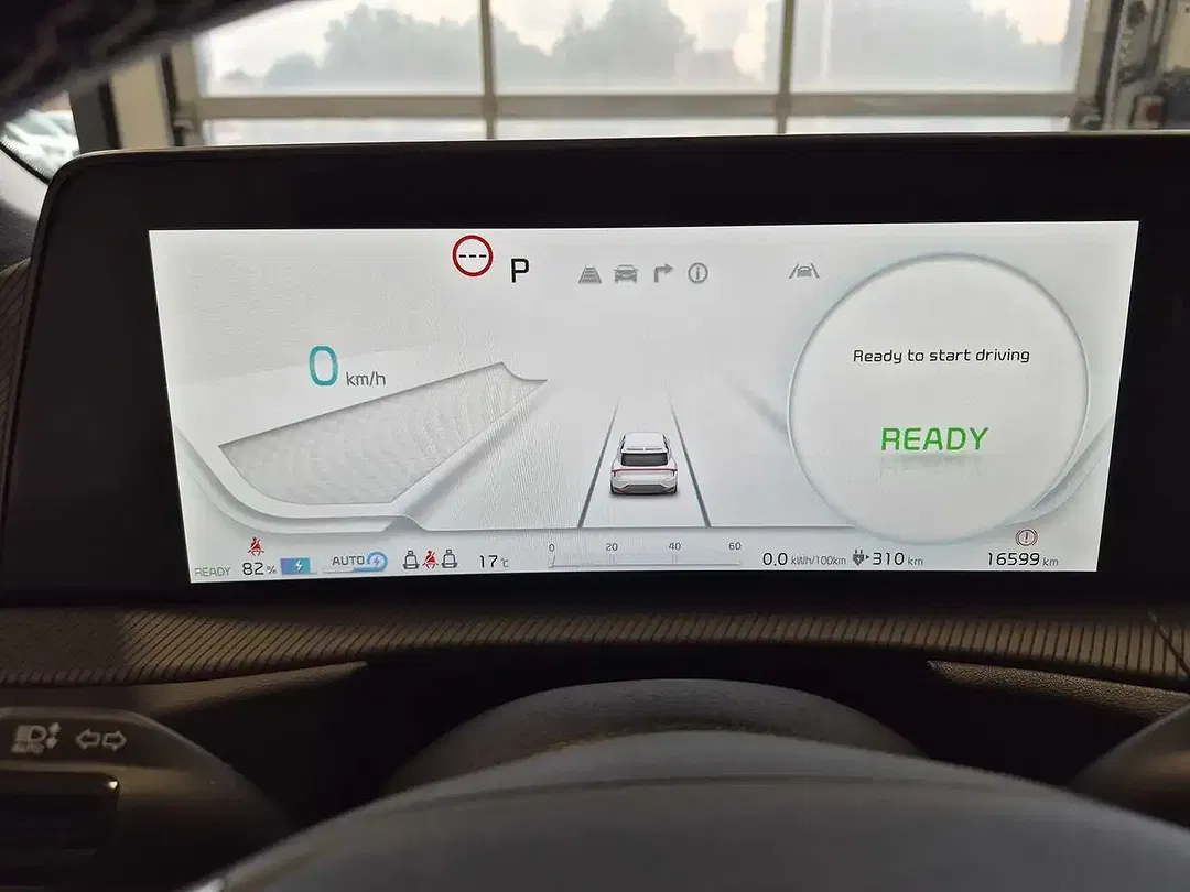Kia EV6 - Thumbnail 7